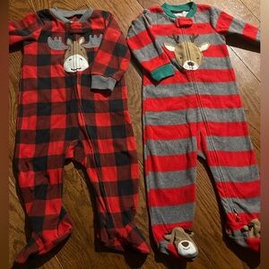 ❄️Winter zip-up onesies! Reindeer and moose themed. Size 9months. Warm and cozy!
